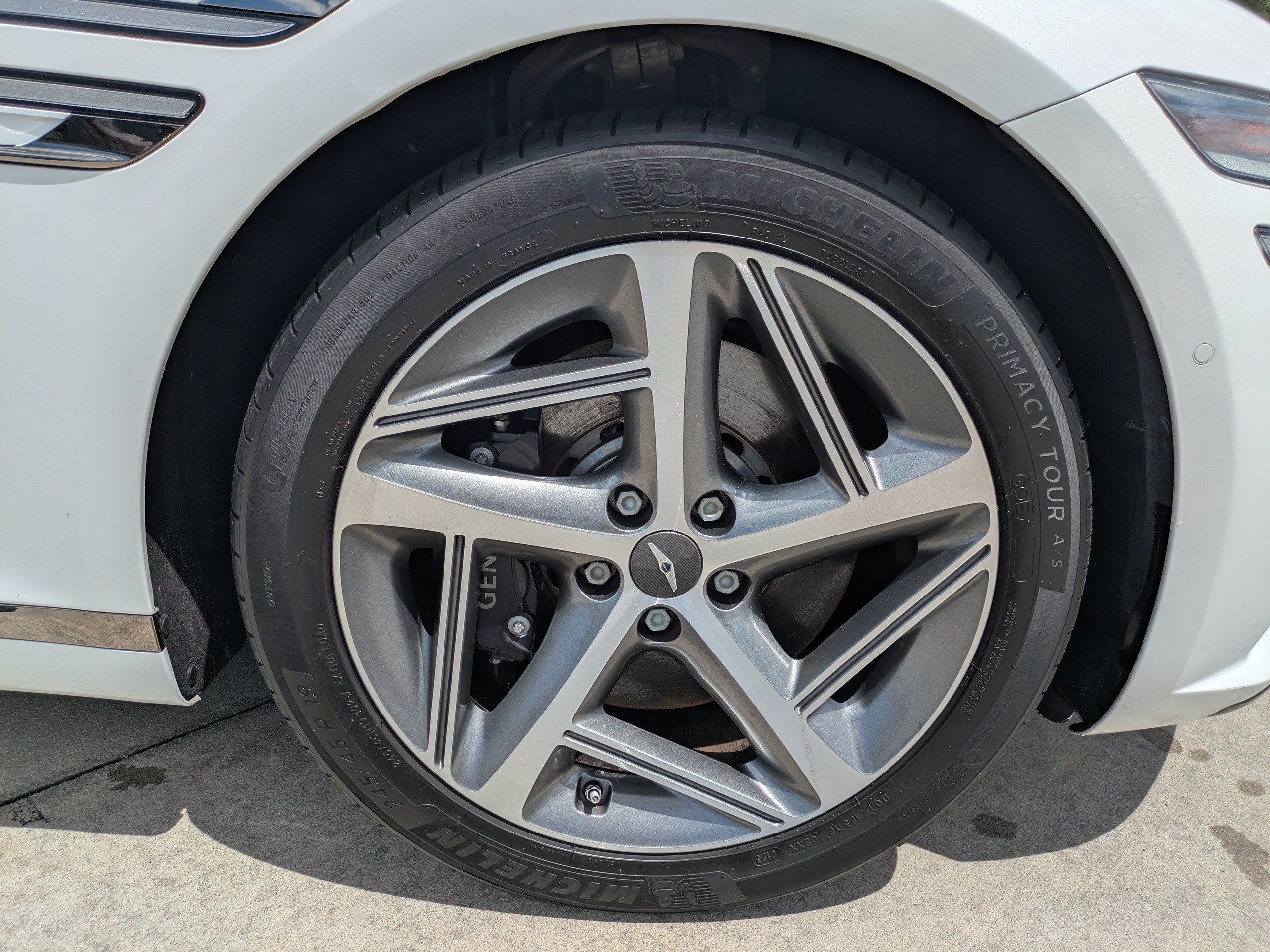 2024 Genesis G80 2.5T