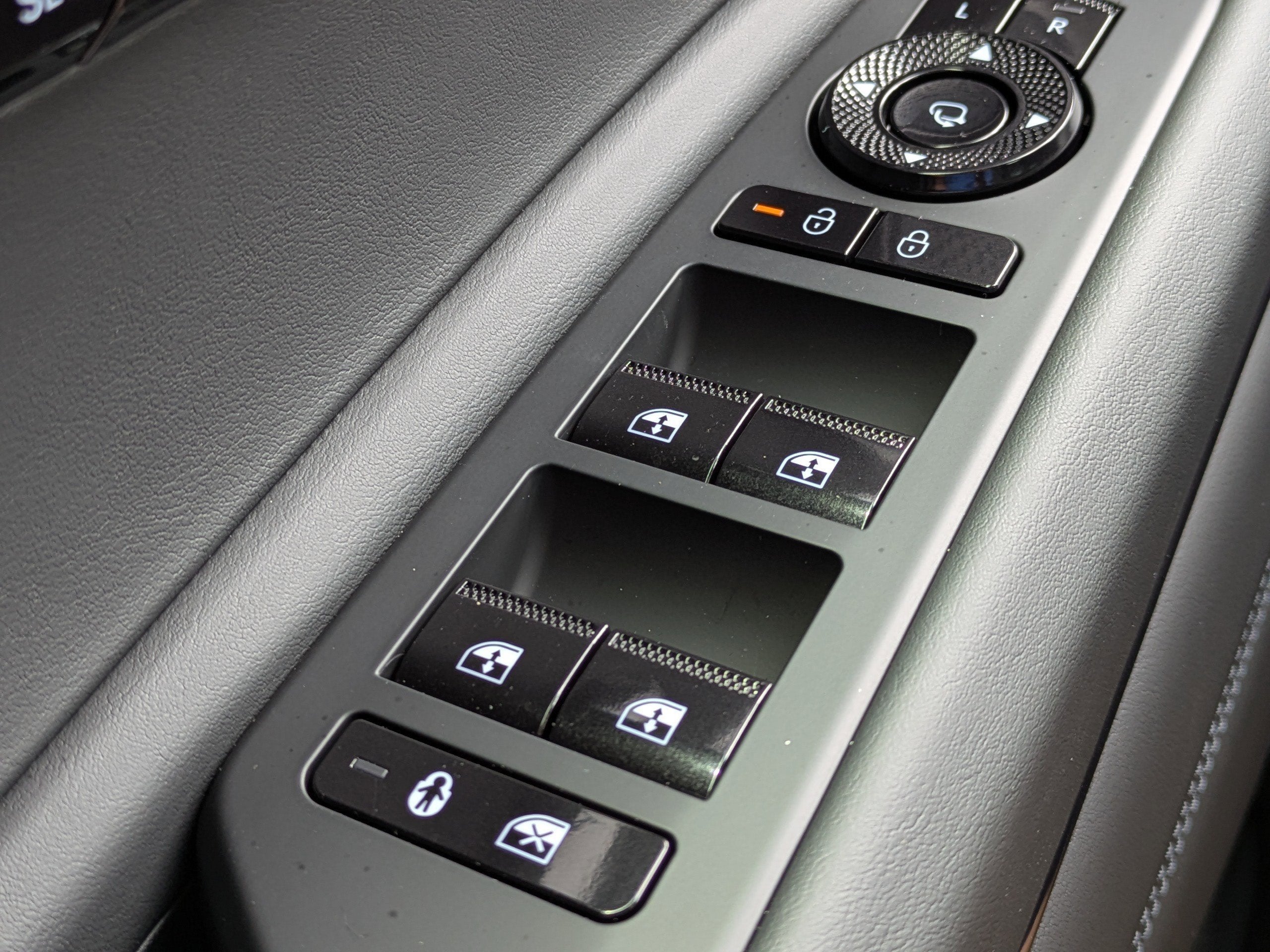 2026 Genesis GV80 2.5T PRESTIGE BLACK