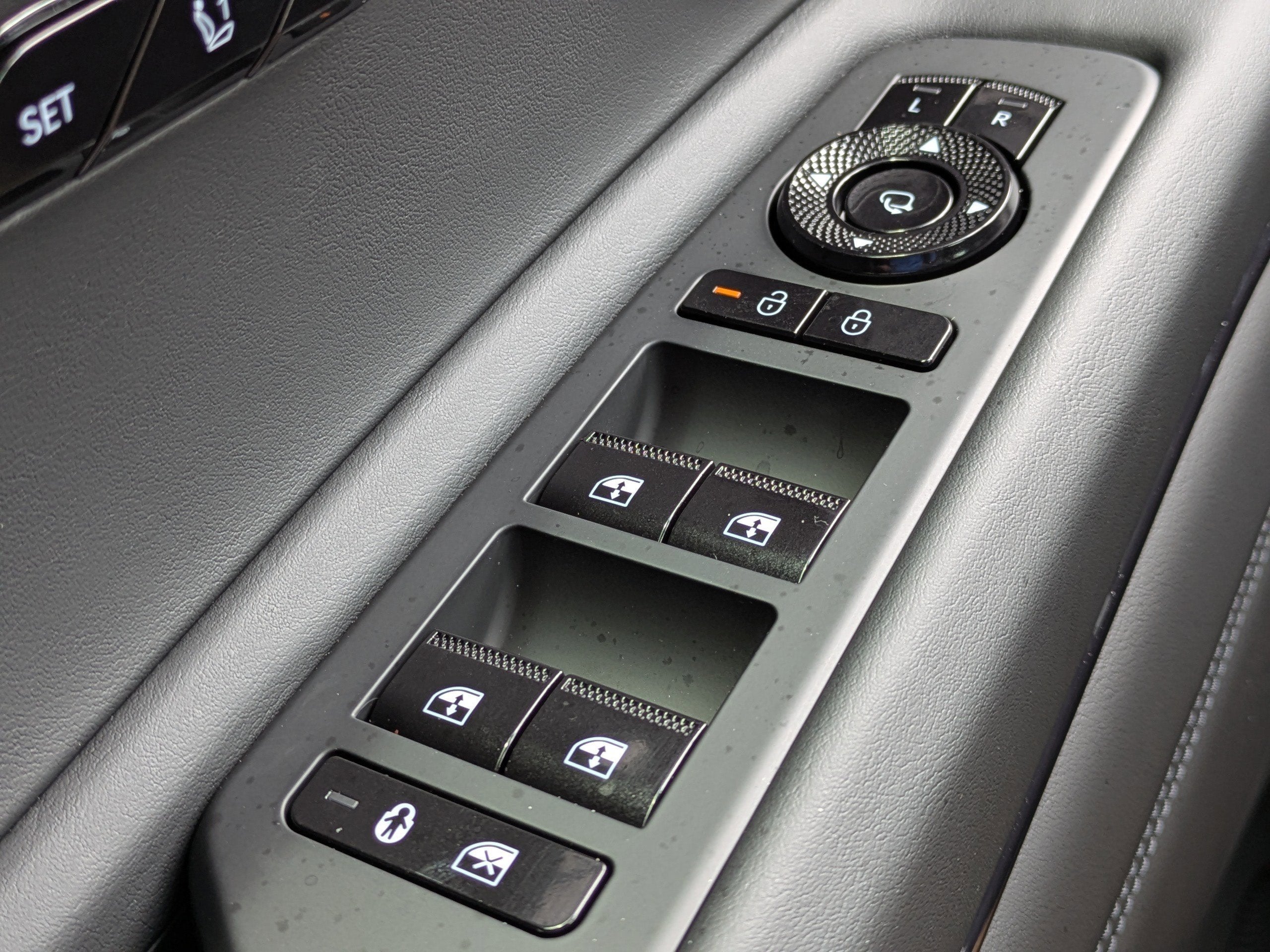2026 Genesis GV80 2.5T PRESTIGE BLACK