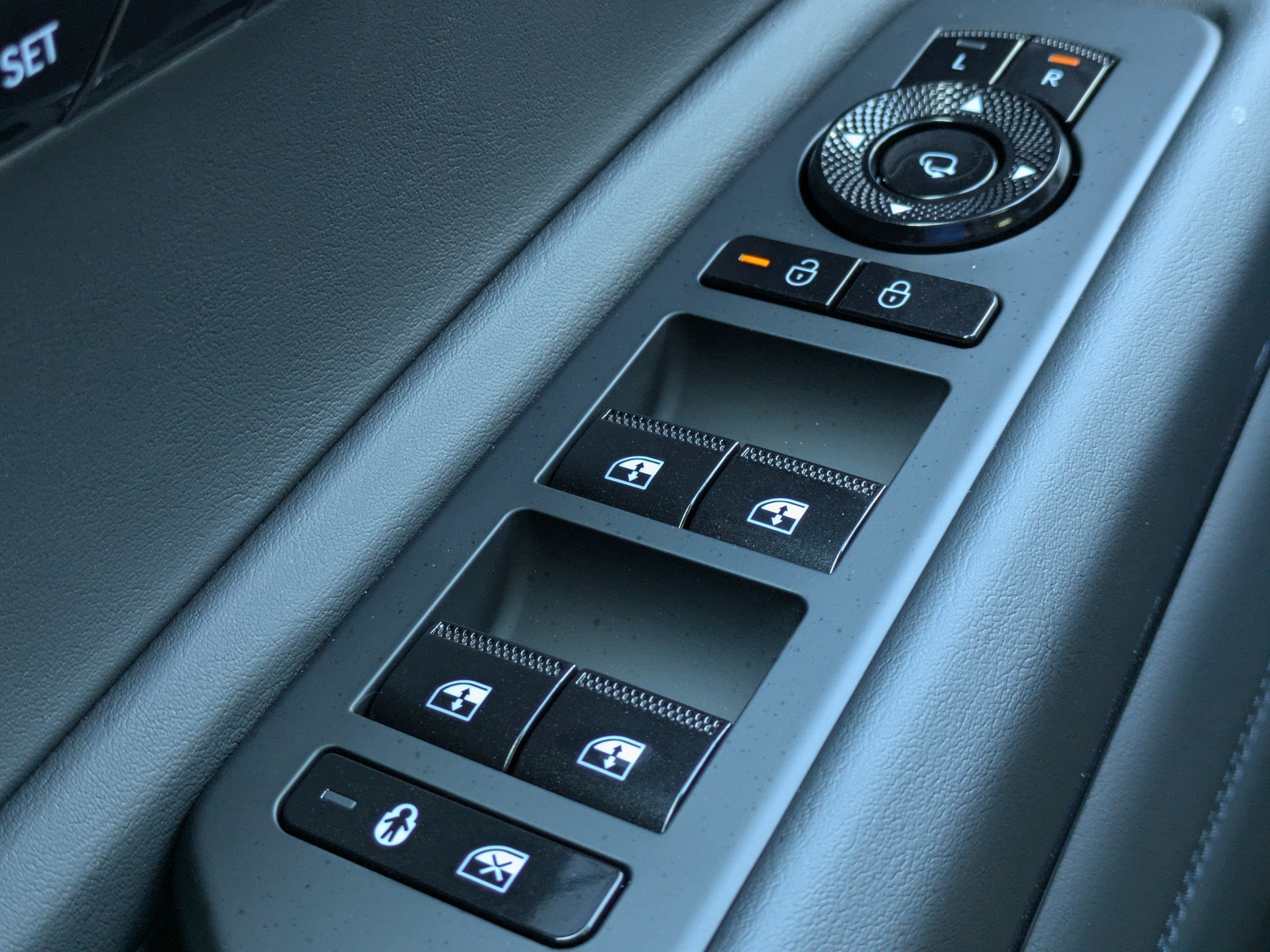 2026 Genesis GV80 2.5T PRESTIGE BLACK