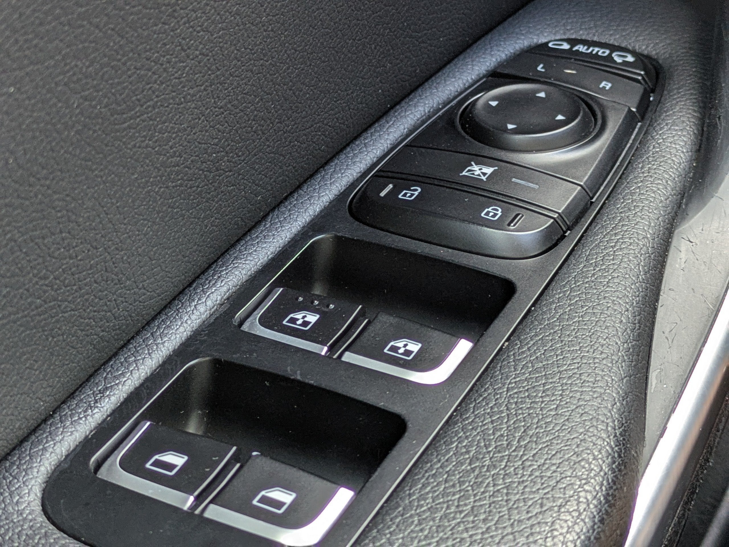 2019 Kia Stinger BASE