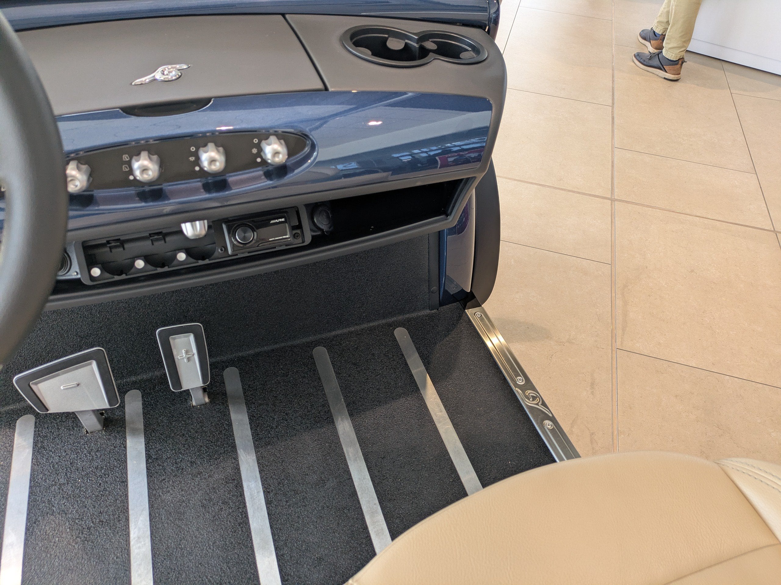 2023 OTHER MAKE GARIA GULF CART Base