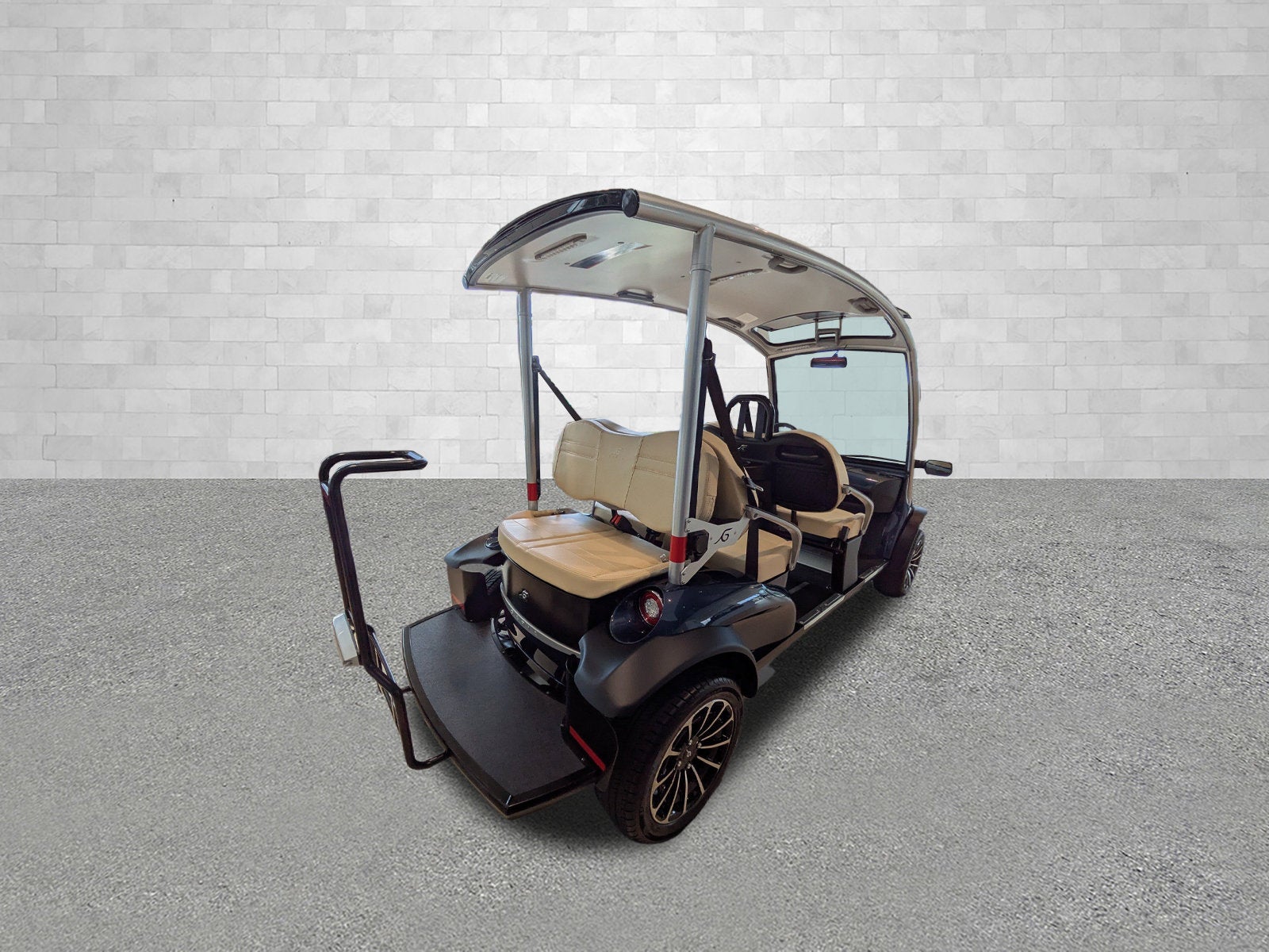 2023 OTHER MAKE GARIA GULF CART Base