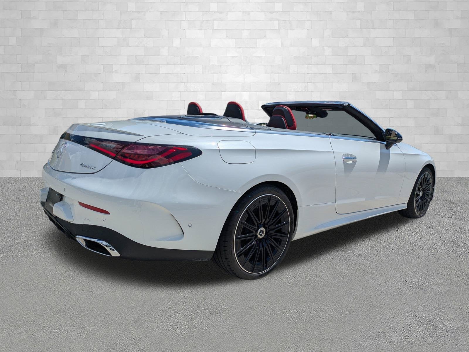 2024 Mercedes-Benz CLE 2DR CAB 4MATIC® CL