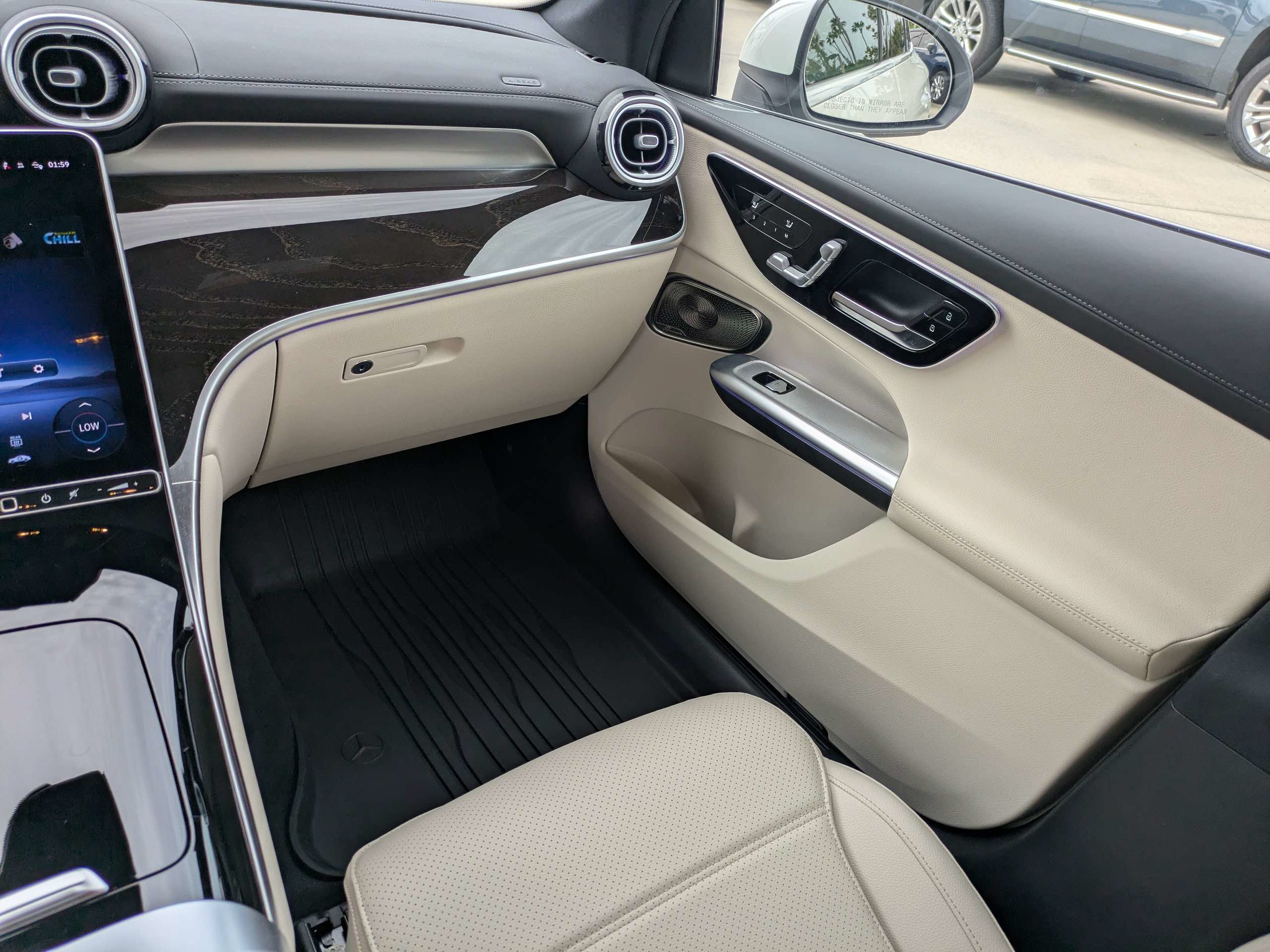 2025 Mercedes-Benz GLC 4DR GLC 350E 4MAT