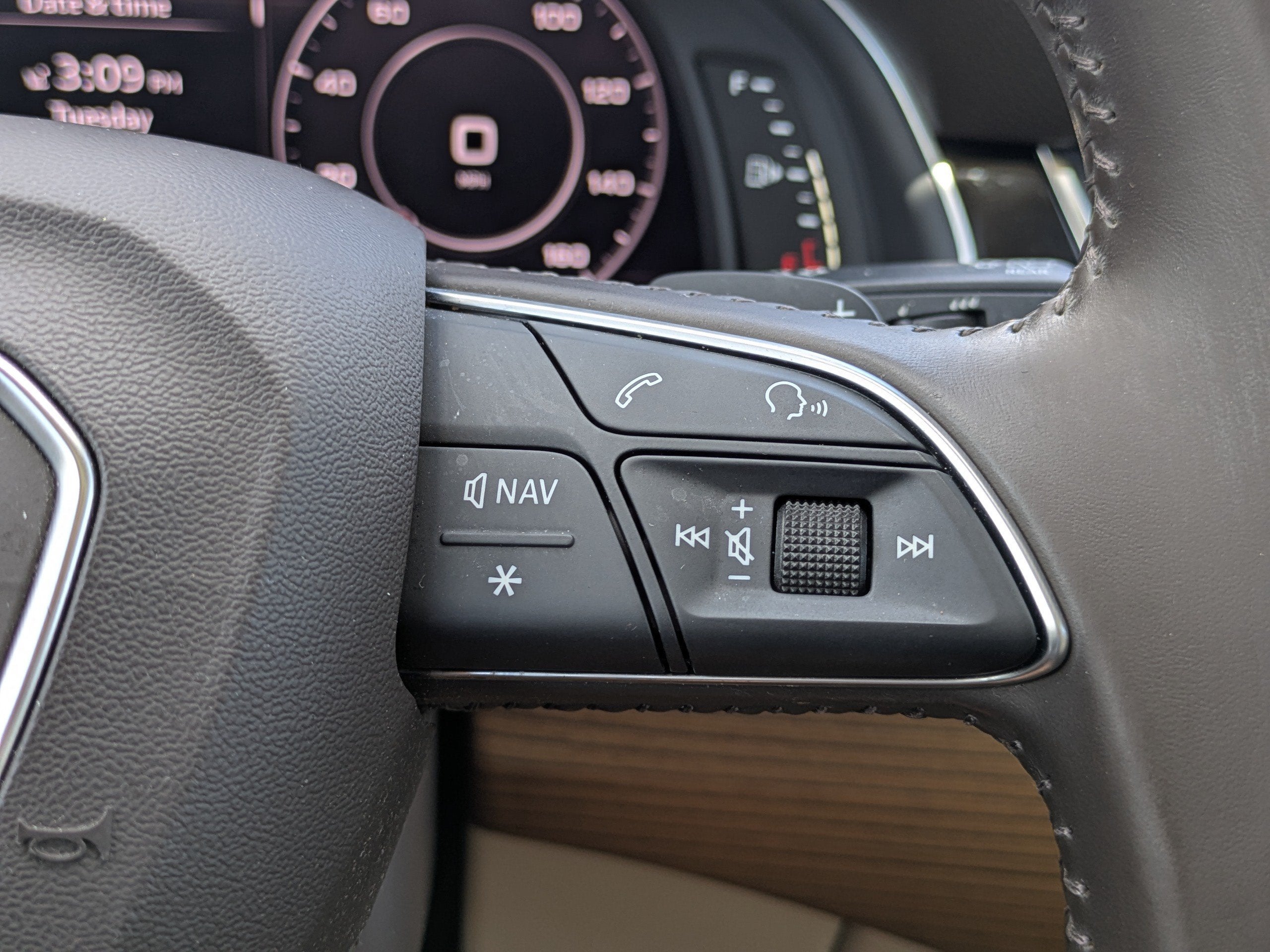 2017 Audi Q7 PRESTIGE