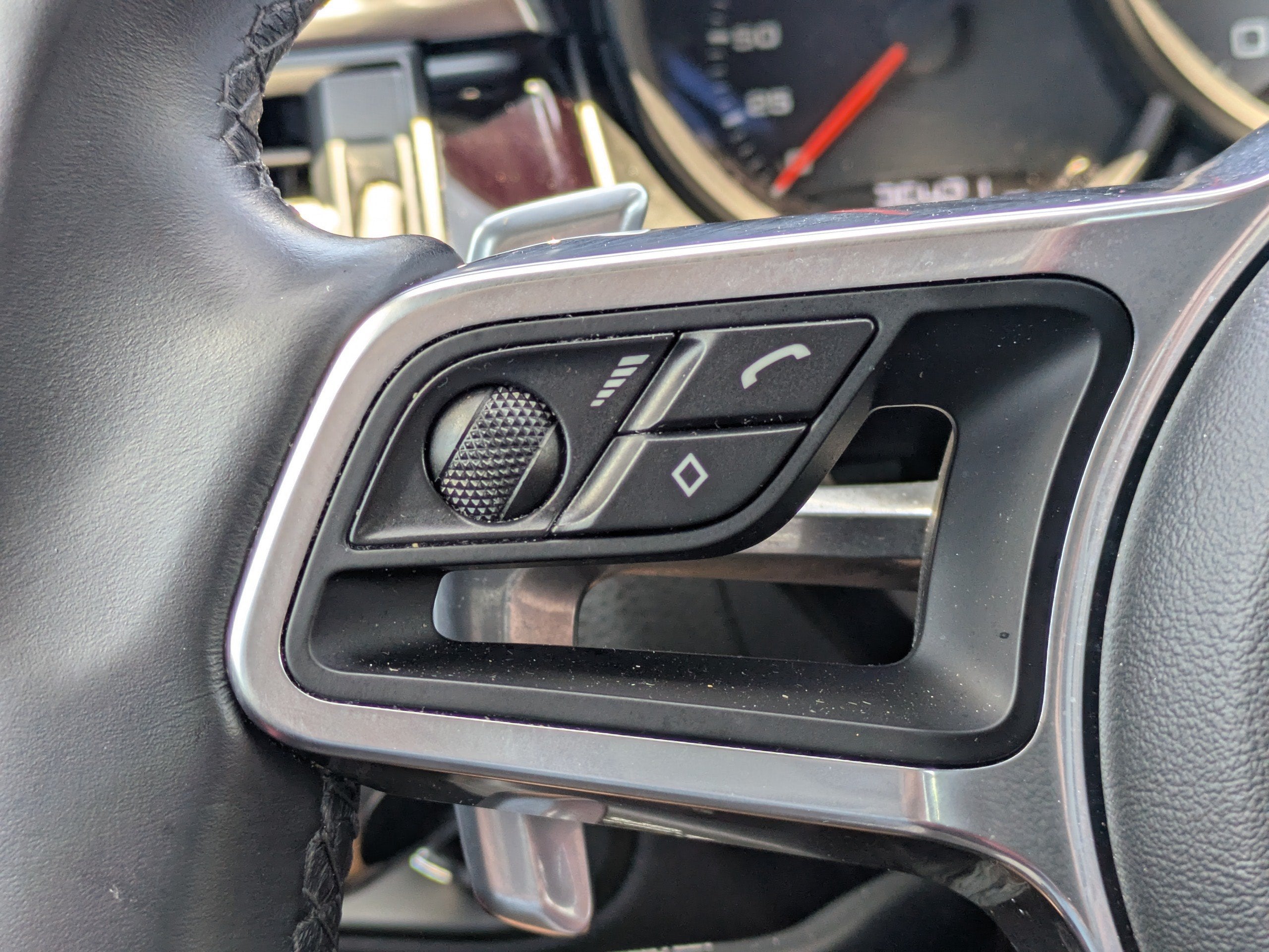 2021 Porsche Macan S
