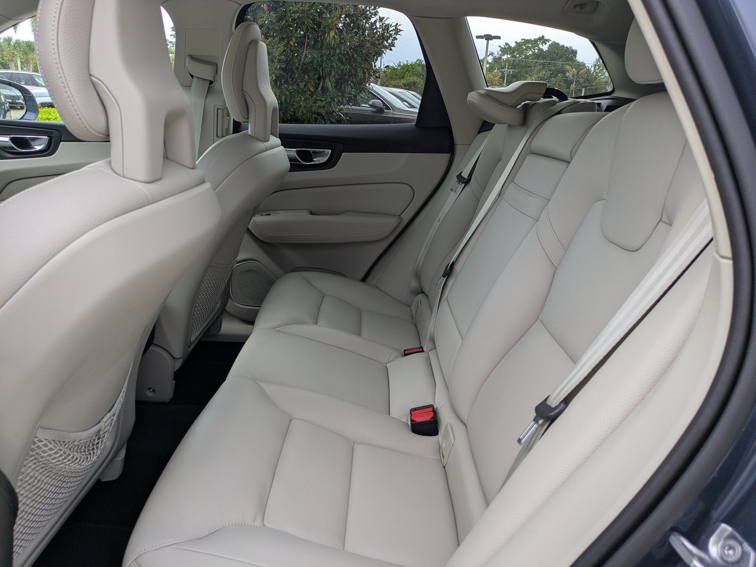 2018 Volvo XC60 INSCRIPTION